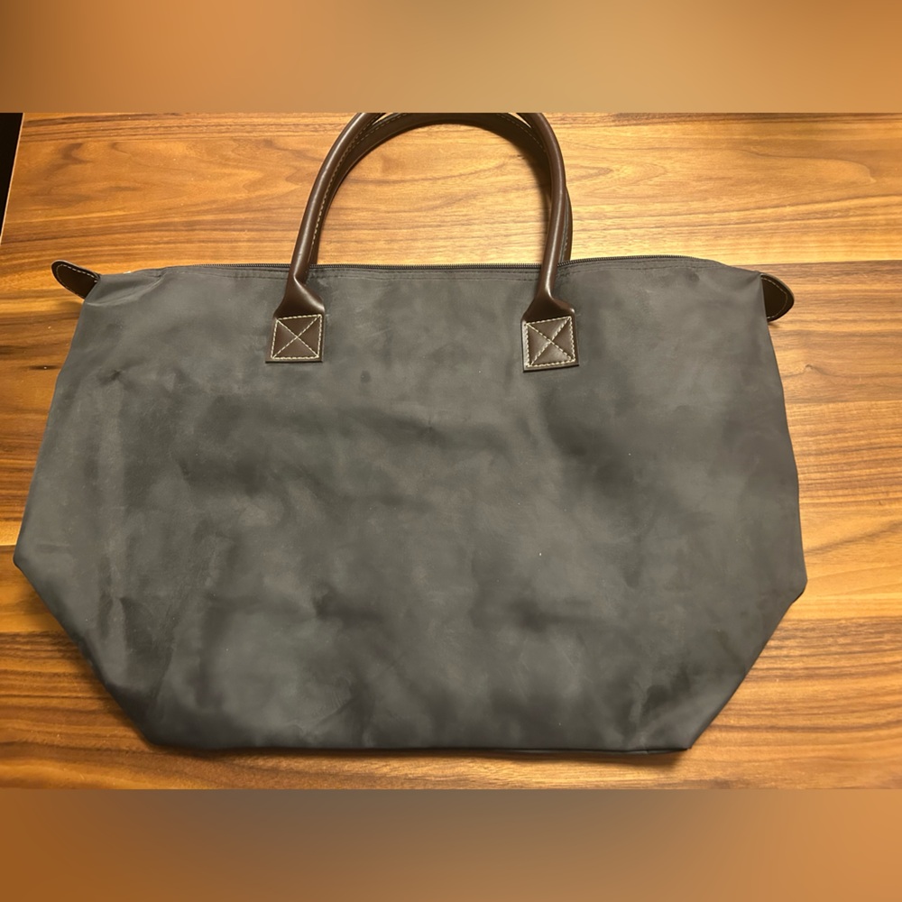 Nylon tote bag